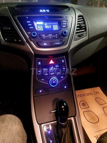 Hyundai Elantra 2015, 133,601 km - 1.6 l - Bakı