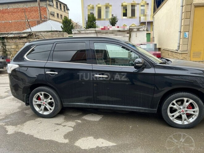 Mitsubishi Outlander 2013, 235,000 km - 3.0 l - Bakı