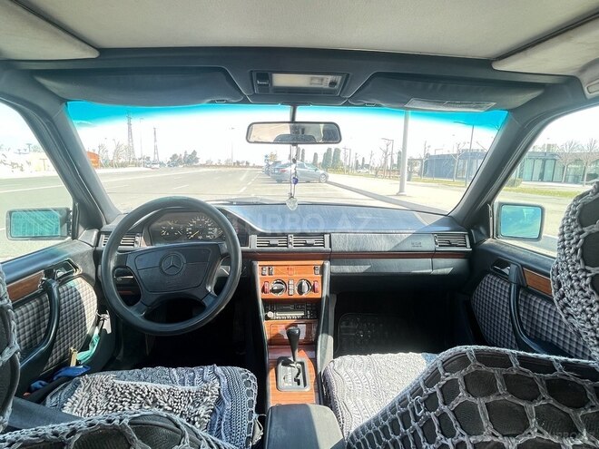 Mercedes E 220 1994, 381,120 km - 2.2 l - Bakı
