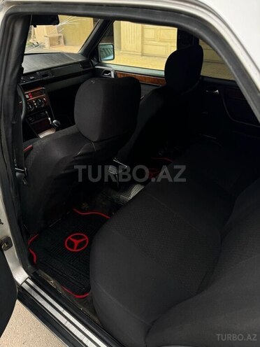 Mercedes E 200 1993, 123,456 km - 2.0 l - Gəncə