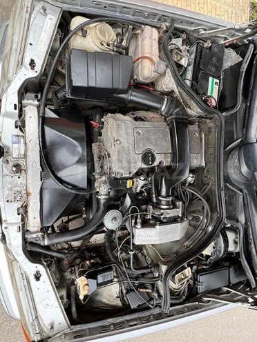 Mercedes E 200 1993, 123,456 km - 2.0 l - Gəncə