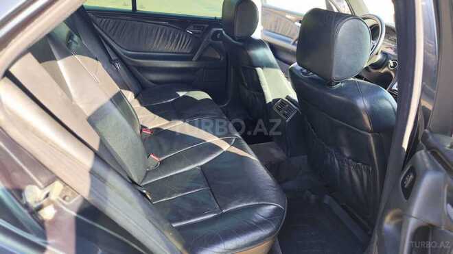 Mercedes E 320 1998, 183,000 km - 3.2 l - Yevlax