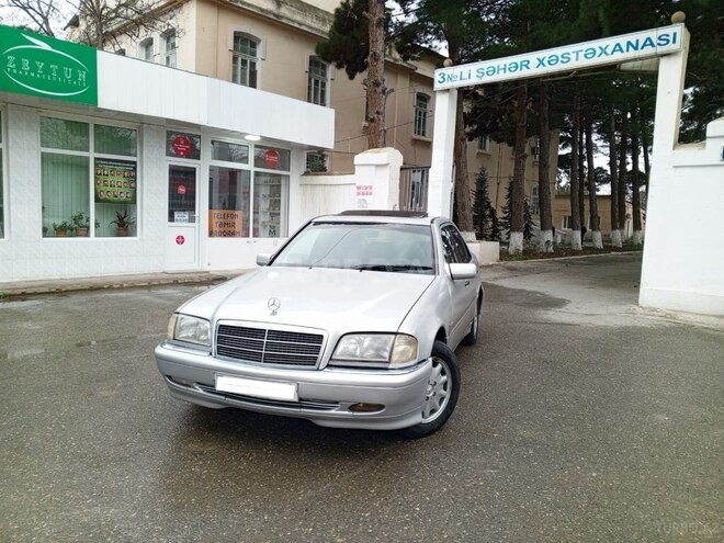 Mercedes C 220 1998, 327,418 km - 2.2 l - Sumqayıt