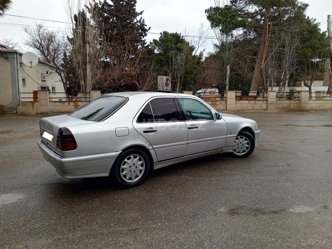 Mercedes C 220 1998, 327,418 km - 2.2 l - Sumqayıt