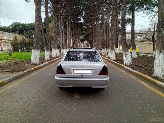 Mercedes C 220 1998, 327,418 km - 2.2 l - Sumqayıt