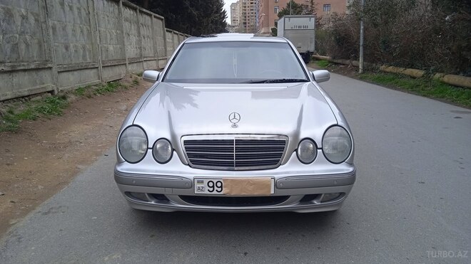 Mercedes E 220 1999, 385,000 km - 2.2 l - Bakı