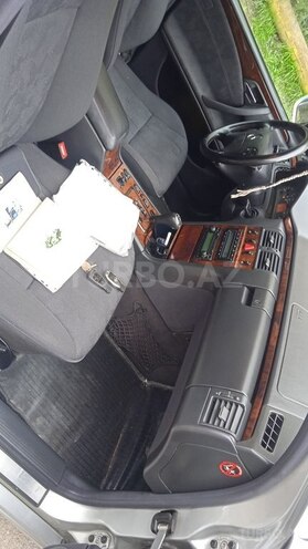 Mercedes E 220 1999, 385,000 km - 2.2 l - Bakı