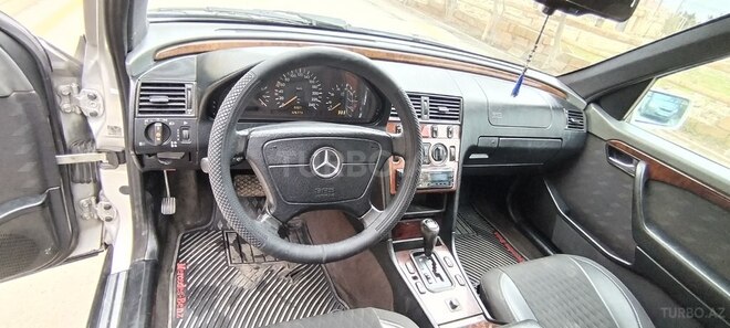 Mercedes C 200 1995, 352,719 km - 2.0 l - Bakı