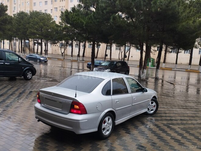 Opel Vectra 2001, 239,155 km - 1.6 l - Sumqayıt