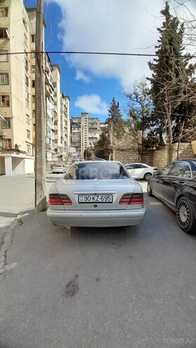 Mercedes E 230 1997, 455,000 km - 2.3 l - Bakı