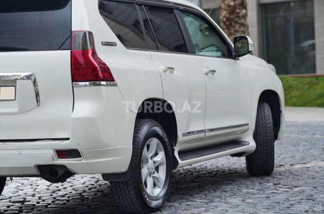 Toyota Prado 2012, 220,000 km - 2.7 л - Bakı
