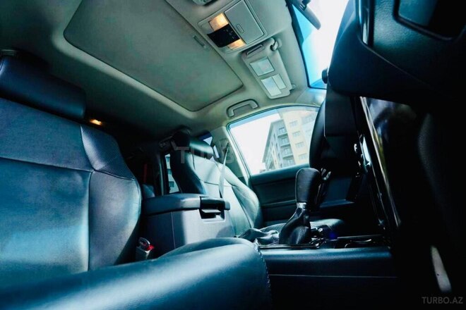 Toyota Prado 2012, 220,000 km - 2.7 л - Bakı