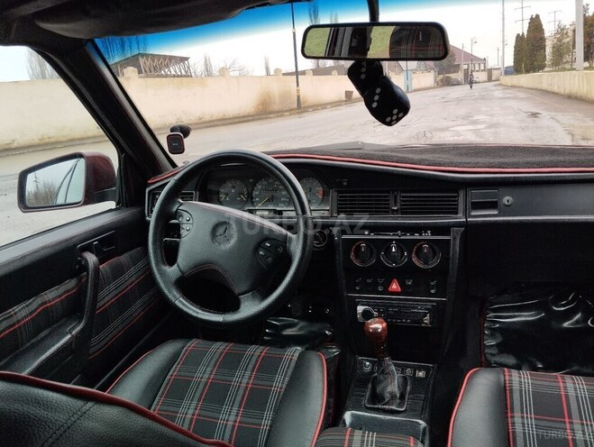Mercedes 190 1992, 452,850 km - 2.3 л - Göygöl