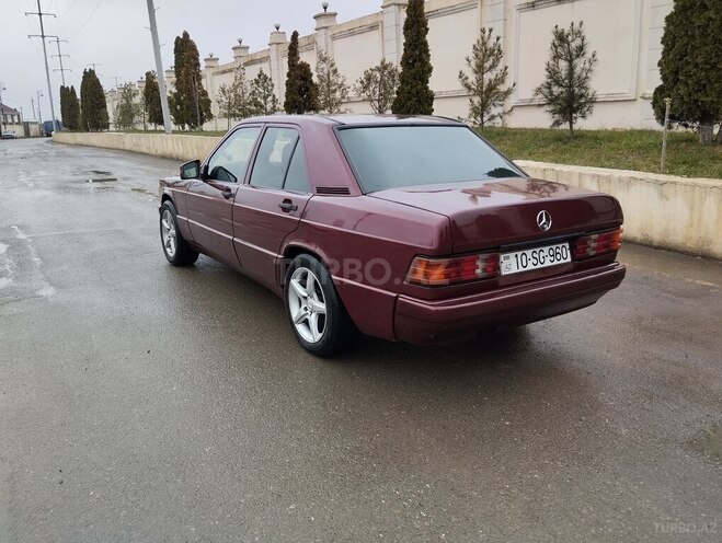 Mercedes 190 1992, 452,850 km - 2.3 л - Göygöl