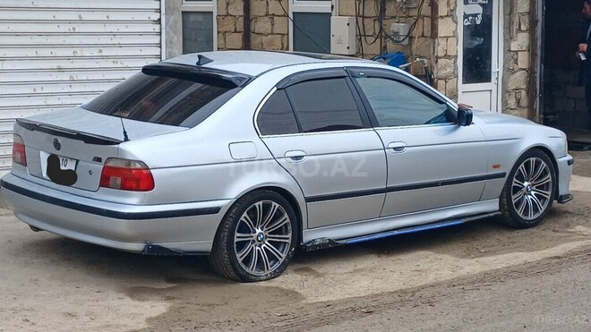 BMW 528 1998, 199,535 km - 2.8 l - Bakı