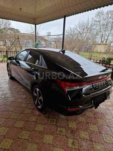 Hyundai Elantra 2022, 100,000 km - 2.0 l - Bakı