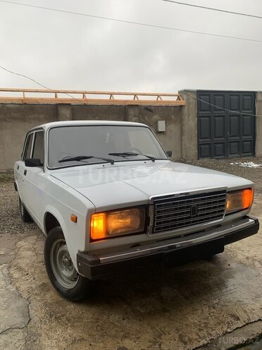 LADA (VAZ) 2107 2007, 99,000 km - 1.6 л - Quba