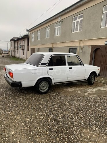 LADA (VAZ) 2107 2007, 99,000 km - 1.6 л - Quba
