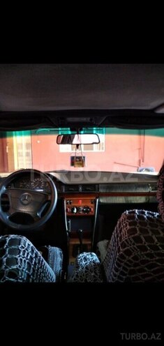 Mercedes E 250 1994, 499,678 km - 2.5 л - İmişli