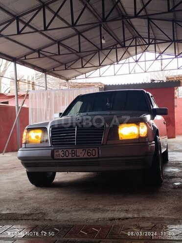 Mercedes E 250 1994, 499,678 km - 2.5 л - İmişli