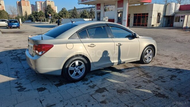 Chevrolet Cruze 2011, 300,000 km - 1.4 l - Sumqayıt