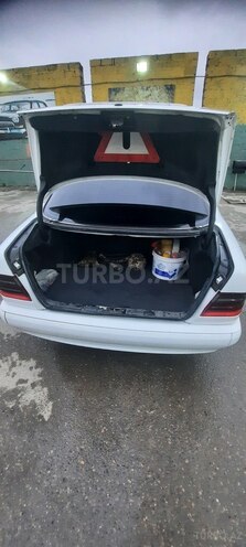 Mercedes E 220 2000, 299,123 km - 2.2 l - Bakı