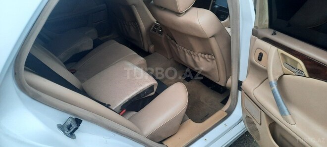 Mercedes E 220 2000, 299,123 km - 2.2 l - Bakı
