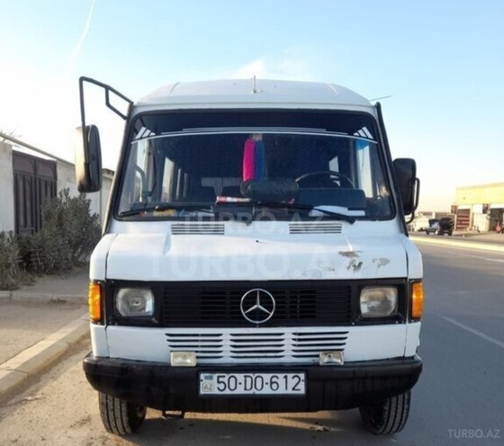 Mercedes 208 D 1992, 230,000 km - 2.3 l - Bakı