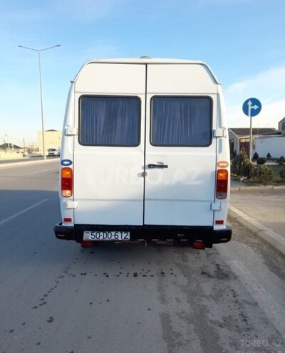 Mercedes 208 D 1992, 230,000 km - 2.3 l - Bakı