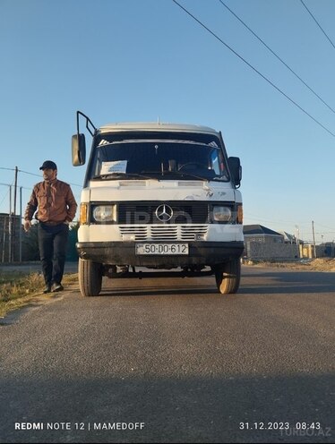 Mercedes 208 D 1992, 230,000 km - 2.3 l - Bakı