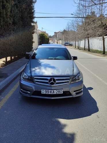 Mercedes C 250 2013, 182,000 km - 1.8 л - Bakı