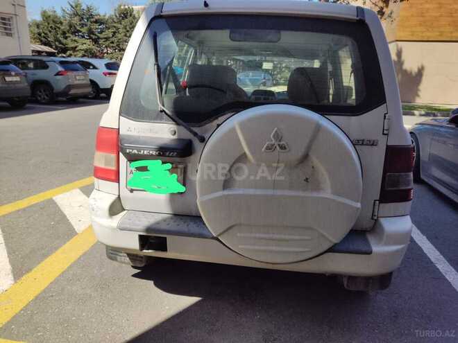 Mitsubishi Pajero io 2001, 420,000 km - 2.0 l - Bakı