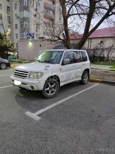 Mitsubishi Pajero io 2001, 420,000 km - 2.0 l - Bakı