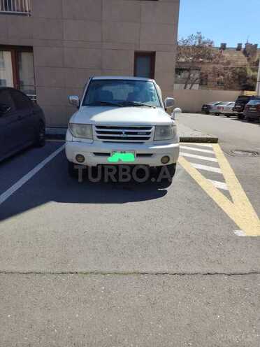 Mitsubishi Pajero io 2001, 420,000 km - 2.0 l - Bakı