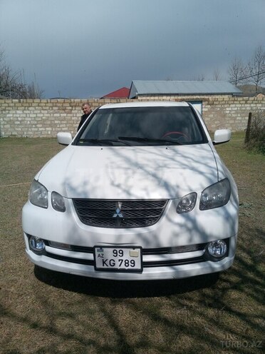 Mitsubishi Airtrek 2002, 400,662 km - 2.4 л - Şəki