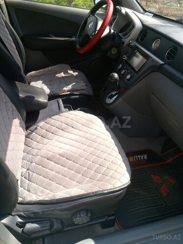 Mitsubishi Airtrek 2002, 400,662 km - 2.4 л - Şəki