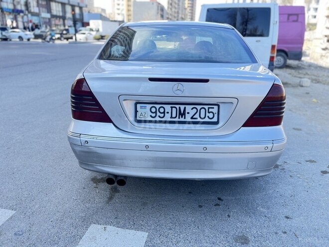 Mercedes C 220 2001, 550,000 km - 2.2 l - Bakı