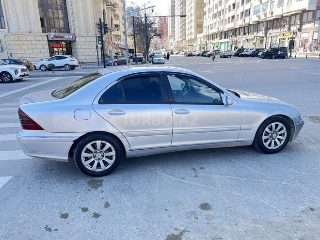 Mercedes C 220 2001, 550,000 km - 2.2 l - Bakı