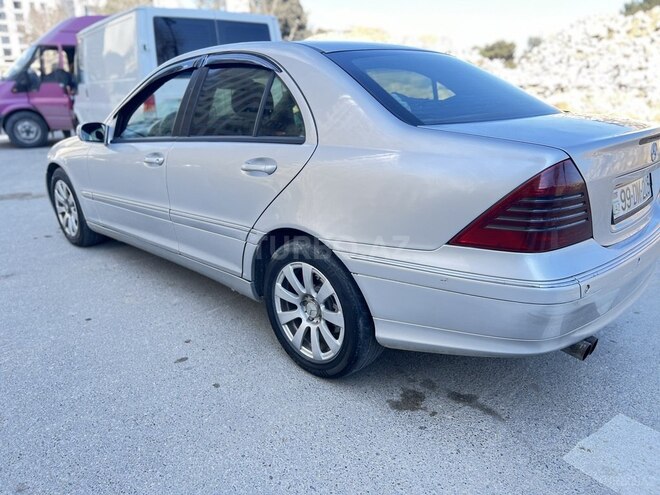 Mercedes C 220 2001, 550,000 km - 2.2 l - Bakı