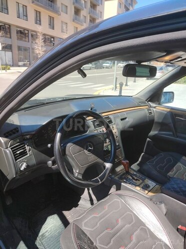Mercedes E 240 1998, 555,000 km - 2.4 l - Bakı