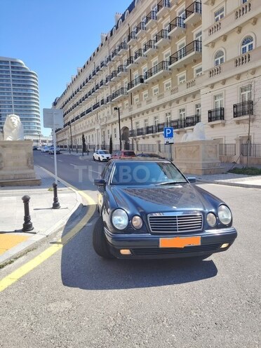 Mercedes E 240 1998, 555,000 km - 2.4 l - Bakı