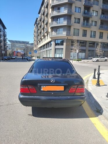 Mercedes E 240 1998, 555,000 km - 2.4 l - Bakı
