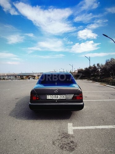 Mercedes E 300 1992, 333,333 km - 3.0 л - Bakı