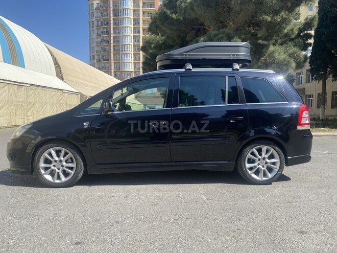 Opel Zafira 2010, 260,000 km - 1.9 l - Bakı