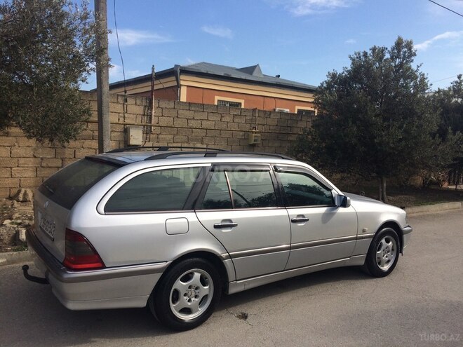 Mercedes C 220 2000, 380,000 km - 2.2 l - Bakı