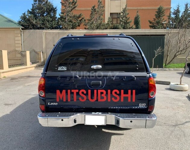 Mitsubishi L200 2013, 181,360 km - 2.5 l - Bakı