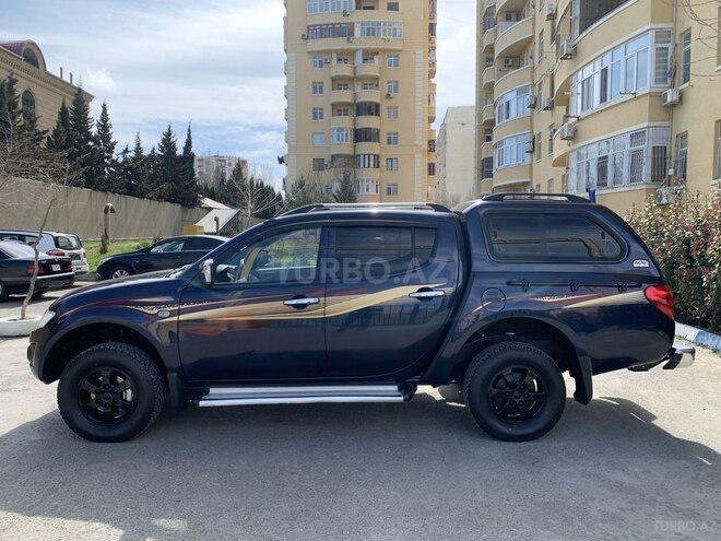 Mitsubishi L200 2013, 181,360 km - 2.5 l - Bakı