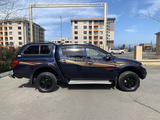 Mitsubishi L200 2013, 181,360 km - 2.5 l - Bakı