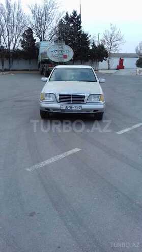 Mercedes C 220 1995, 380,000 km - 2.2 l - Bakı