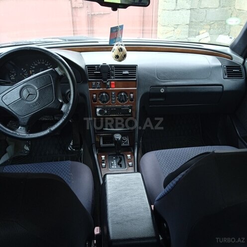 Mercedes C 220 1995, 380,000 km - 2.2 l - Bakı